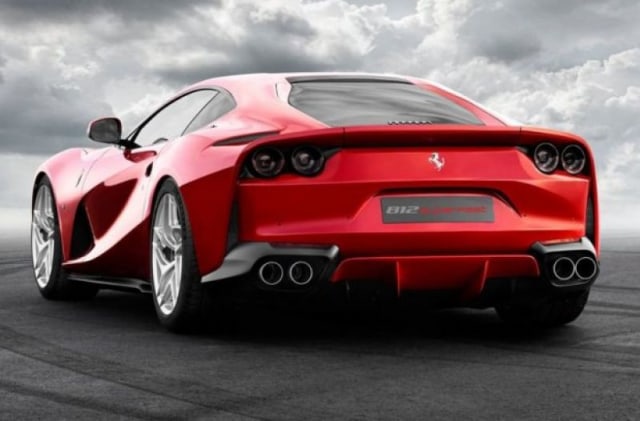Mobil tercepat Ferrari 812 Superfast siap melesat di Jakarta dan Surabaya