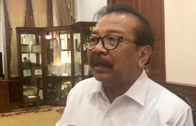 Banyak Pejabat Jatim Kena OTT KPK, Pakde Minta Maaf ke Jokowi