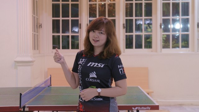 Gamer perempuan, Monica 'Nixia' Carolina. (Foto: Resnu Andika/kumparan)