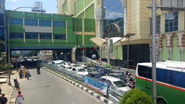 Tanah Abang kembali macet. (Foto: Adim Mugni/kumparan)