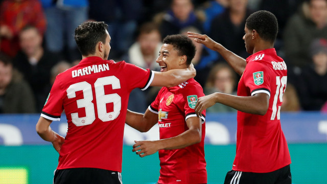 Pemain-pemain Manchester United merayakan gol. (Foto: Reuters/Paul Childs)