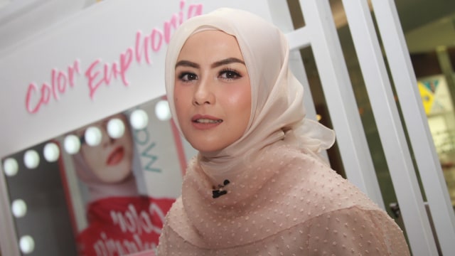 Revalina S. Temat  (Foto: Munady Widjaja)