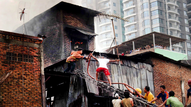 Ilustrasi kebakaran. Foto: Septianda Perdana/Antara