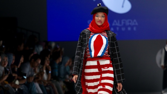 Koleksi terbaru Hannie Hananto di JFW 2018 (Foto: Fanny Kusumawardhani/kumparan)