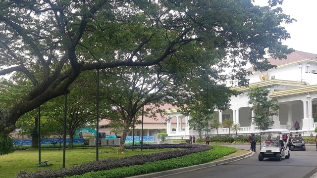 Presiden Joko Widodo dan Sys NS di Istana Merdeka (Foto: Yudhistira Amran/kumparan)