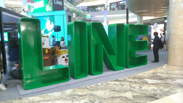Aplikasi pesan instan Line. Foto: Muhammad Fikrie/kumparan