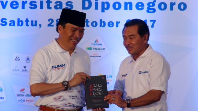 Dirut BRI Suprajarto (kanan) dan rektor Undip (Foto: kumparan)