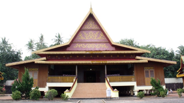 Istana Melayu Pulau Penyengat (Foto: Flickr/Leo Hari)