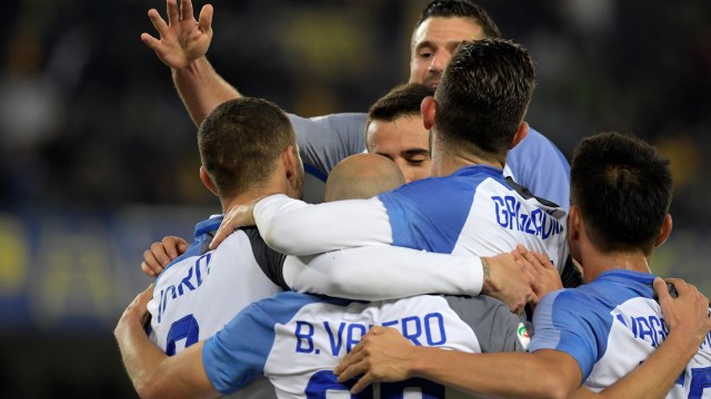 Pemain Inter Milan merayakan gol. (Foto: MIGUEL MEDINA / AFP)