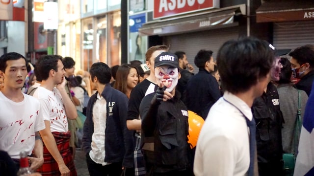 Perayaan halloween di Shibuya, Tokyo, Jepang. (Foto: Gesit Prayogi/kumparan)