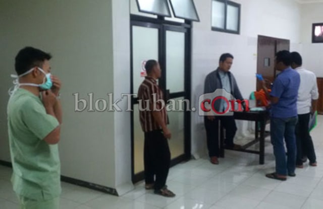 Curiga, Jenazah Digali Setelah 6 Jam Dikubur