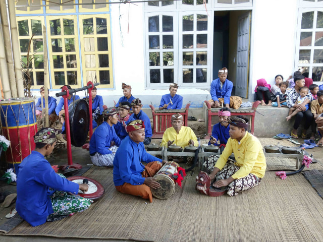 Tari Tradisional Cupak Gerantang Sembalun