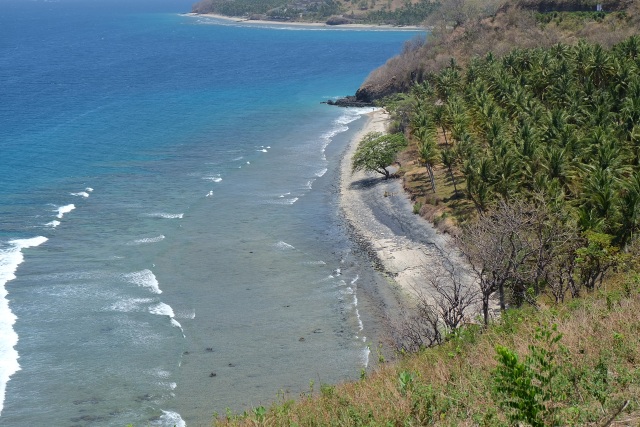 Dari Kaki Gunung ke Bibir Pantai