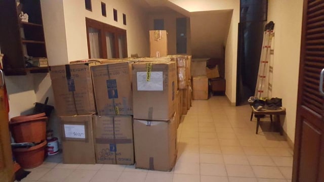 Barang via Trico Freight yang sampai Jakarta 2016 (Foto: Dok. Tika Widyaningtyas for kumparan)