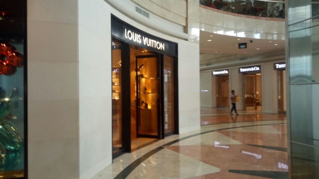 Louis Vuitton Plaza Senayan Foto: Adim Mugni/kumparan