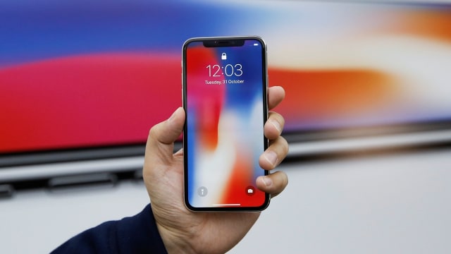 Ponsel Apple iPhone X. (Foto: Thomas Peter/Reuters)