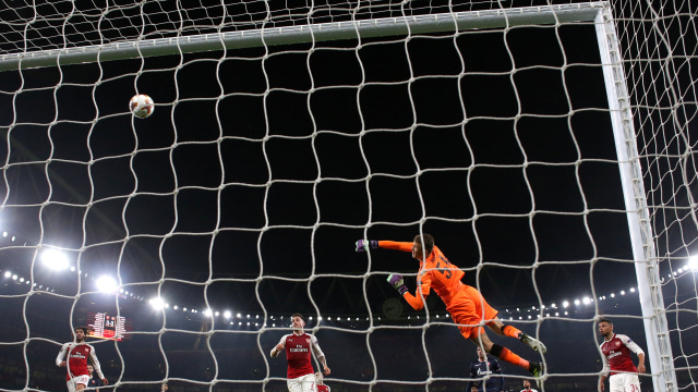 Crvena Zvezda saat menyambangi markas Arsenal. (Foto: REUTERS/David Klein)