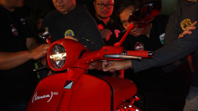 Vespa 946 RED (Foto: Gesit Prayogi/kumparan)