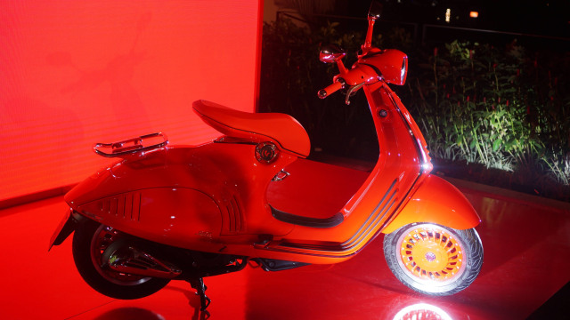 Vespa 946 RED (Foto: Gesit Prayogi/kumparan)