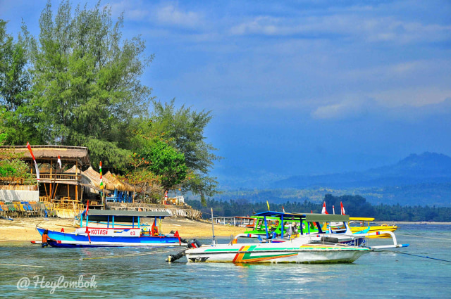 DESTINASI WISATA NGANGENIN - PULAU LOMBOK