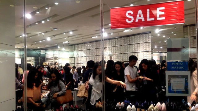 Berburu diskon VNC di Grand Indonesia (Foto: Tamara Anastasia/kumparan)