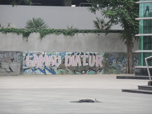 Kurangnya Perawatan Bangunan Taman Ismail Marzuki (2)