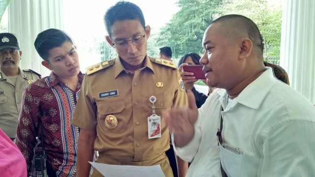 Sandi melayani pengaduan warga di Balai Kota (Foto: Nabilla Fatiara/kumparan)