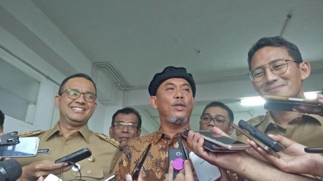 Anies - Sandi bersama Ketua DPRD DKI Prasetyo Edi (Foto: Nabilla Fatiara/kumparan)
