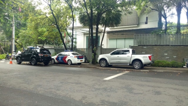 Pantauan di kediaman Setya Novanto (Foto: Adhim Mugni Mubaroq/kumparan)