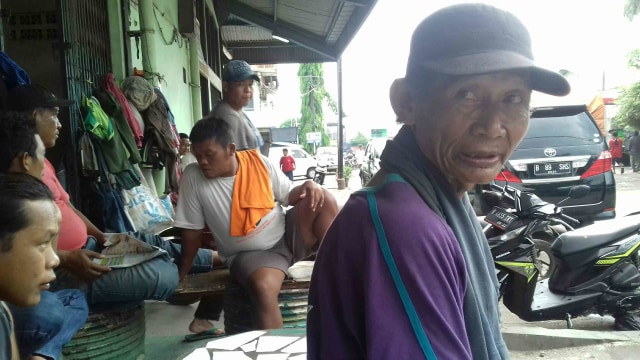 Ada Jeritan Di Pasar Induk Beras Cipinang