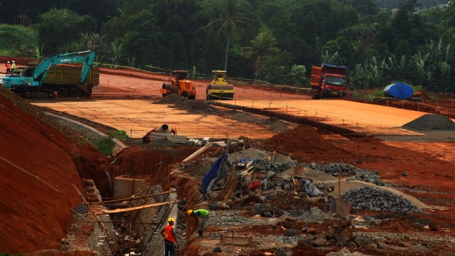 Proyek Tol Serpong-Kunciran (Foto: Antara/Muhammad Iqbal)