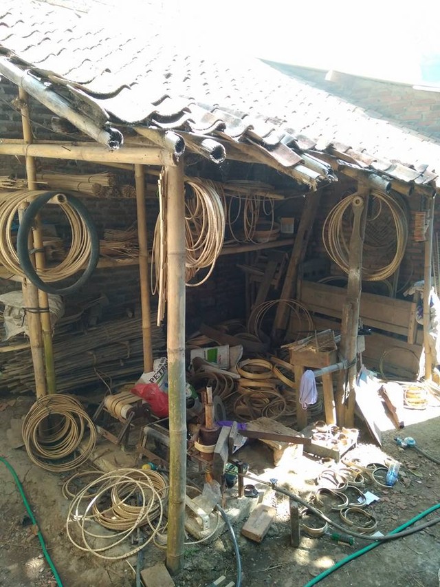 SERBUK SILANG SENIMAN DI UPACARA KEBO KETAN  (8)