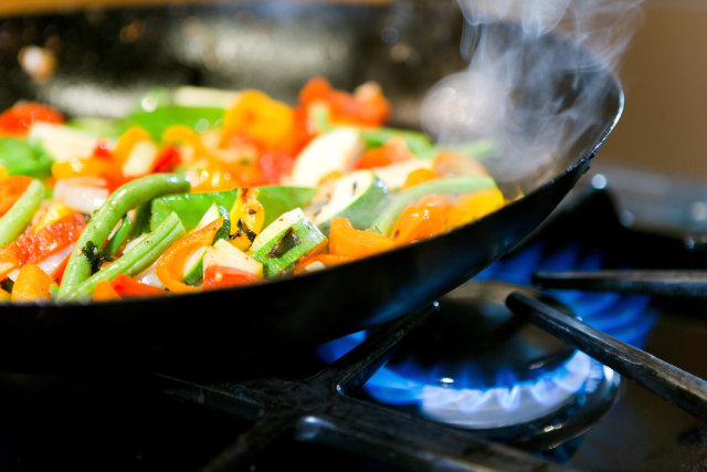 hindari makanan yang digoreng. (Foto: Thinkstock)