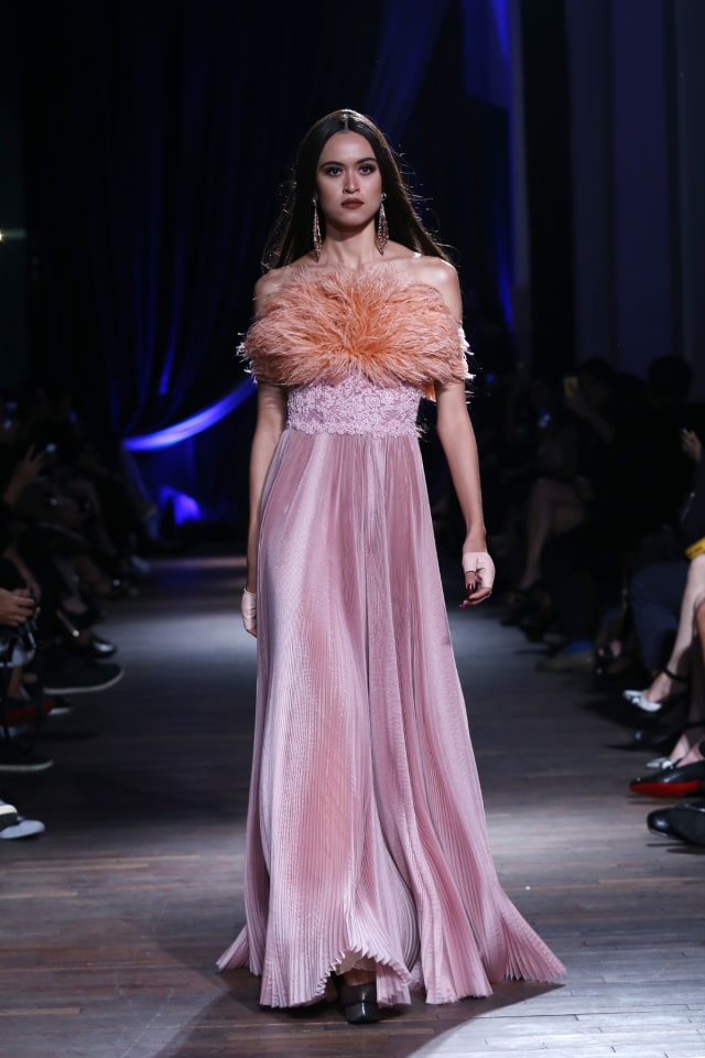 Koleksi Under the Star by Ivan Gunawan (Foto: Dok. Tim Muara Bagdja)