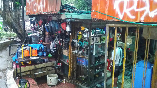 Berburu Barang Bekas Berkualitas di Taman Puring