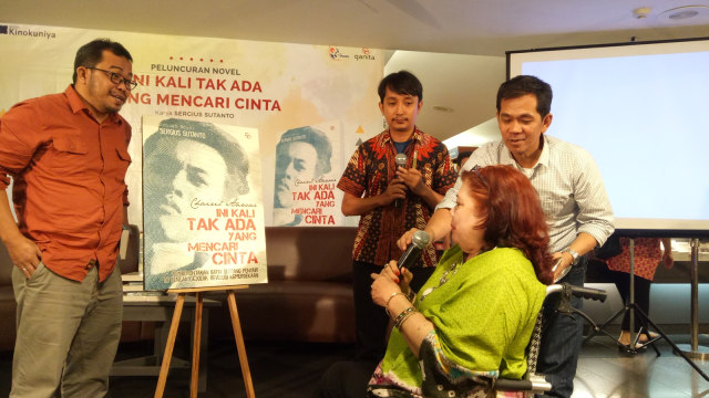 Sergius Sutanto bersama bersama Eva (Foto: D. N Mustika Sari/kumparan)