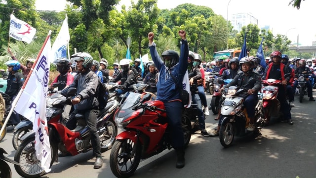 Massa demo buruh mulai berdatangan (Foto: Marissa Krestianti/kumparan)