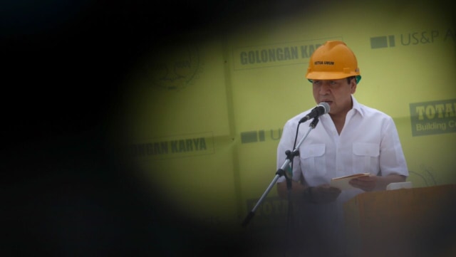 Setya Novanto topping off Gedung  Baru DPP Golkar (Foto: Fanny Kusumawardhani/kumparan)