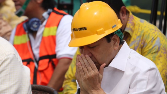 Setya Novanto topping off Gedung  Baru DPP Golkar (Foto: Fanny Kusumawardhani/kumparan)