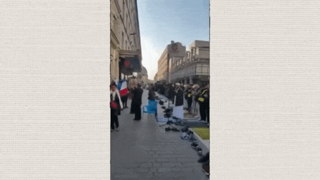 Demonstran ganggu salat Jumat di Prancis (Foto: Youtube/Vlad Tepesblog)