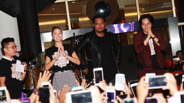 Launching trailer film Surat Cinta untuk Starla (Foto: Munady/kumparan)