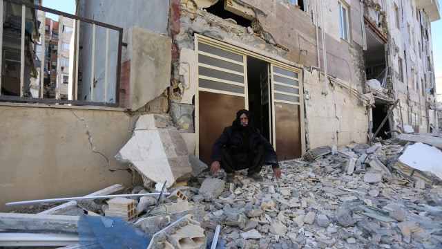 Pasca gempa Iran-Irak. (Foto: REUTERS/Tasnim)