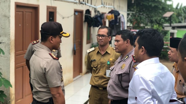 Korban persekusi di Cikupa dibantu psikiater. (Foto: Dok. Polres Tangerang)