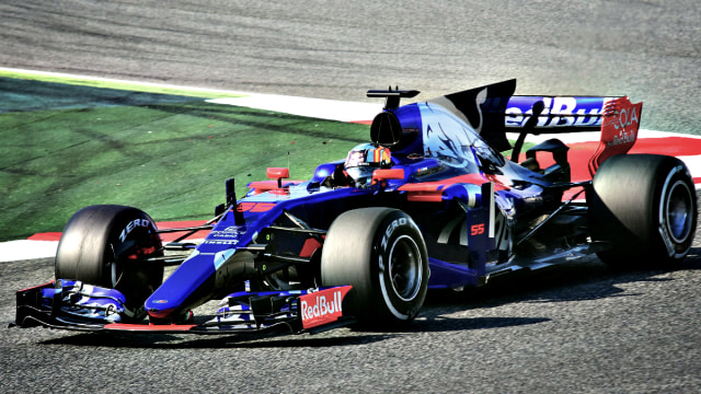 Menggali Kubur untuk Daniil Kvyat (1)