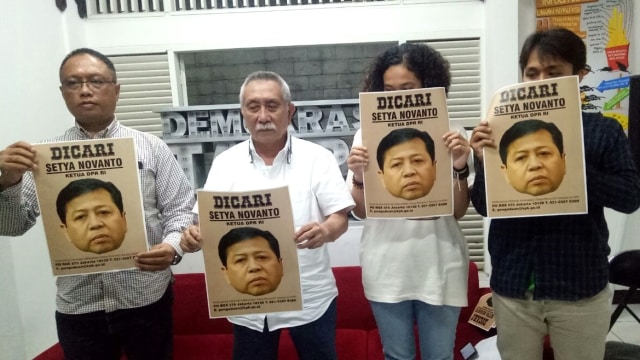 ICW buka posko tim gabungan pencari Setnov (Foto: Aria Pradana/kumparan)