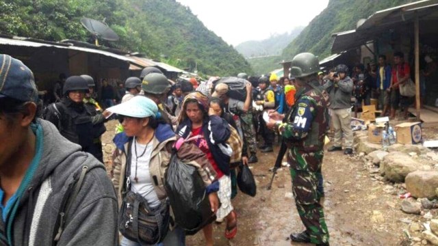 Pembebasan sandera oleh Satgas TNI Polri (Foto: Dok. Kodam Cendrawasih)