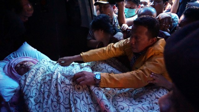 Setnov dipindahkan ke RSCM. (Foto: Iqbal Firdaus/kumparan)