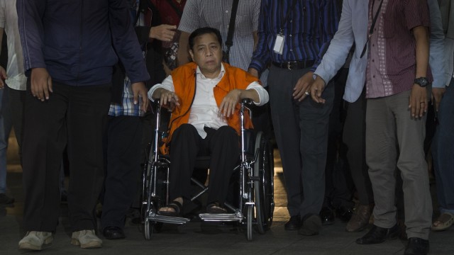 Tersangka korupsi KTP Elektronik Setya Novanto (Foto: Antara/Rosa Panggabean)