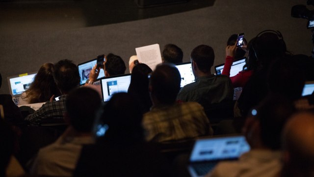 Generasi Milenial dan Internet. (Foto: flickr/@UTKnightCenter)