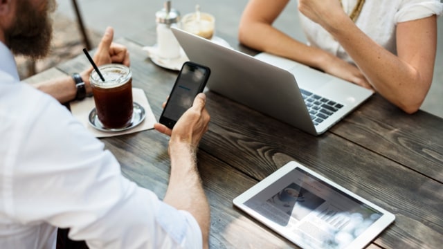Kedekatan Generasi Milenial dengan Teknologi (Foto: rawpixel)